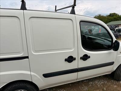 Fiat Doblo I 1.6 16V jobb tolóajtó 