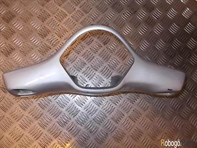 Vespa Gt  óra körüli idom