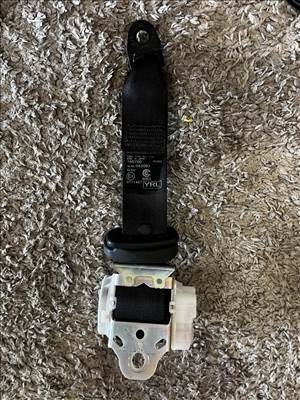 Toyota Yaris GR - Hátsó biztonsági öv (középső/3.  q076301