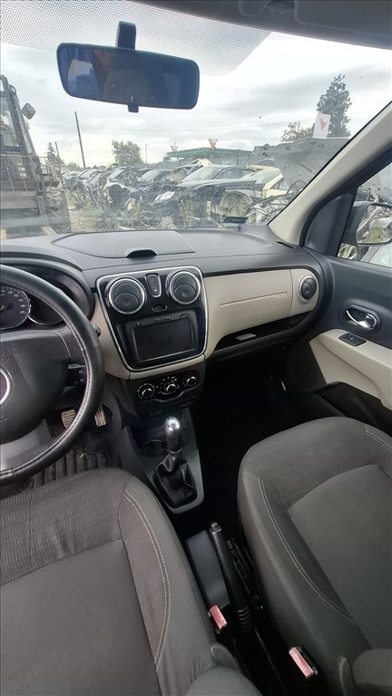 Dacia Lodgy bontott alkatrészei 2. kép