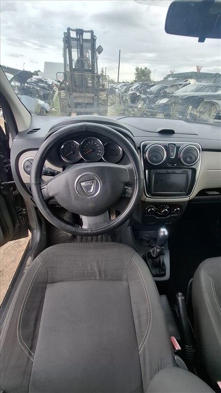 Dacia Lodgy bontott alkatrészei 7. kép