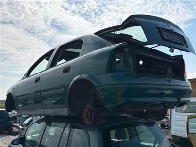 Opel Astra G Bal hátsó Külső Kilincs *158635*