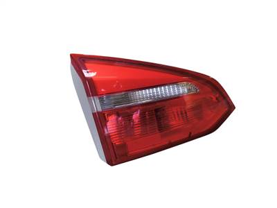 Ford Focus Mk3 Bal hátsó belső lámpa facelift led 