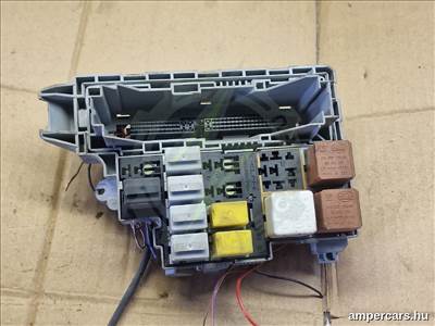 OPEL MERIVA Biztosítéktábla Motortér (2006–2010) 93363140