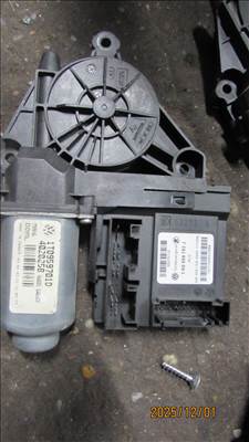 Skoda Octavia II bal első ablakemelő motor (1T0959701D / 1KJ0959793J)