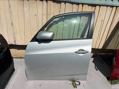 KIA VENGA (YN) Bal első Ajtó (Részeivel)