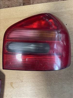Audi A3 (8L) Hátsó Lámpa jobb oldal