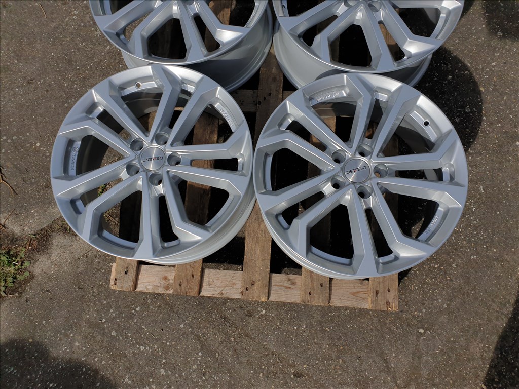 18" 5x108 Dezent 2. kép