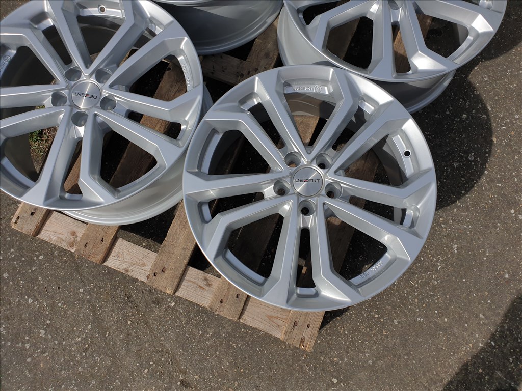 18" 5x108 Dezent 4. kép