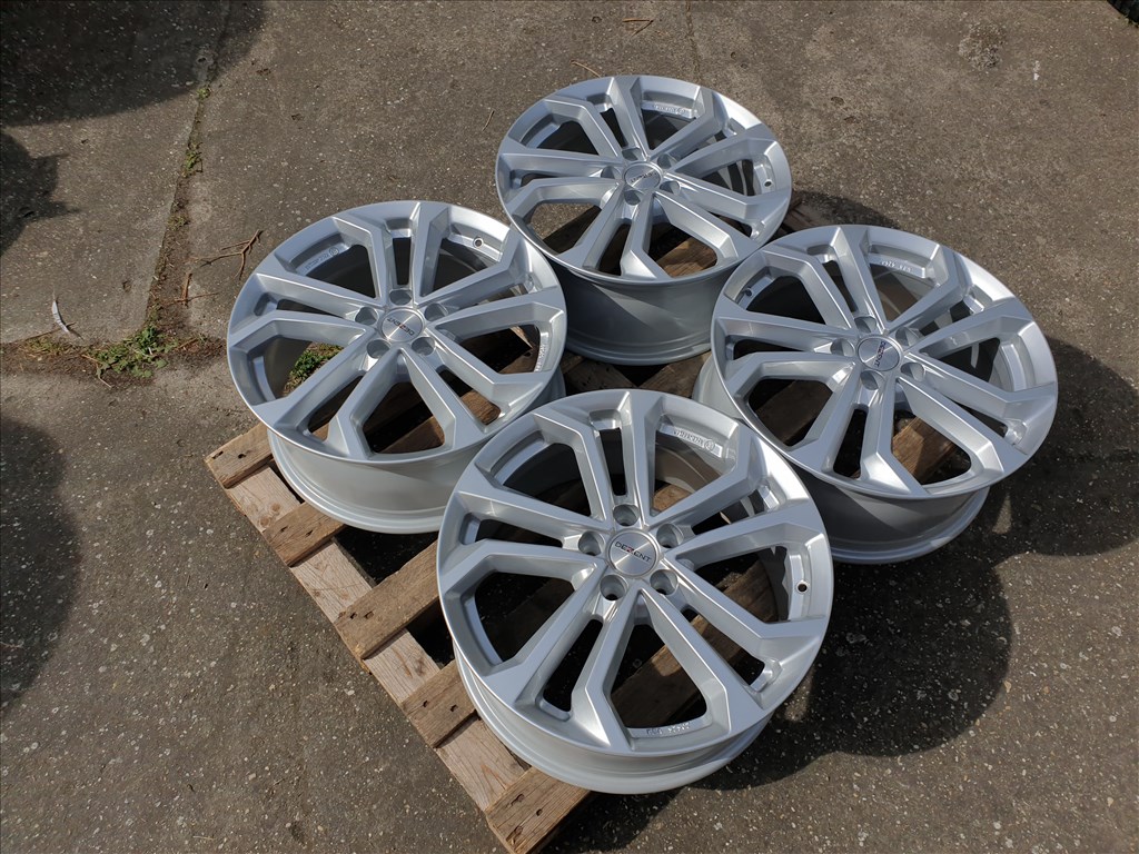 18" 5x108 Dezent 6. kép