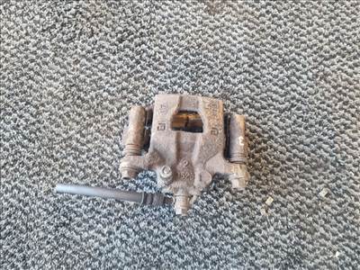 NISSAN JUKE (F15) Jobb hátsó Féknyereg Munkahengerrel