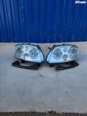 Volkswagen Touran gyári bal 1T0941005N, jobb 1T0941006N fényszóró