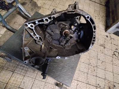 RENAULT LAGUNA 98- Sebességváltó. benzines manuális