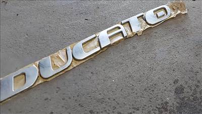 Fiat DUCATO Citroen JUMPER Peugeot BOXER Ducato felirat embléma 4445