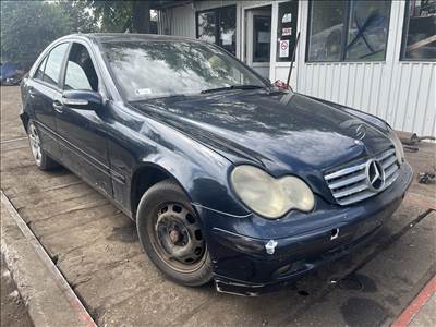 Mercedes C 220 2.2CDI bontott alkatrészei