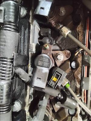 Citroen Berlingo Ford Focus Ford Connect Peugeot Partner Injektor porlasztó 96749733080 9802448680