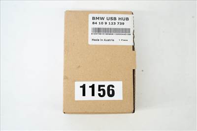 BMW 1er E81, E87LCI, E82, E88, 3er E90, E90LCI, E91, E91LCI, E92, E93, E93LCI, Z4 E89 USB elosztó