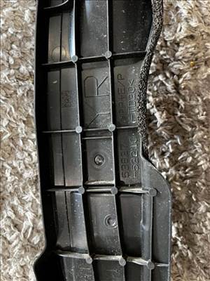 Toyota Yaris GR -Jobb old. sárvédő‑oldalvédő lemez 5382752210