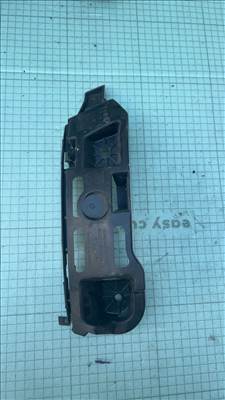 Hátsó lökhárító jobb oldali tartókonzol - Skoda Superb III 3V5 807 394 A