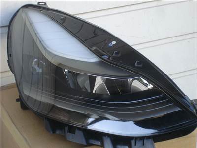 Tesla Model Y Model 3 Facelift Jobb első Fényszóró 1514953-00-C Hibátlan Gyári 2020-tól