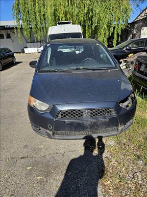 Mitsubishi Colt VI bontott alkatrészei