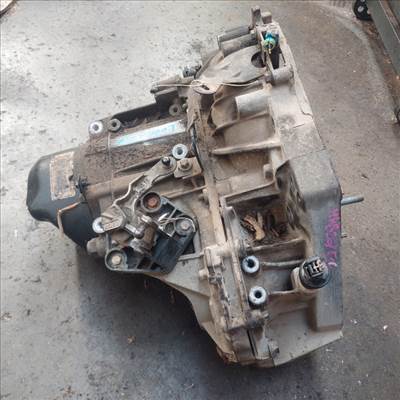 DACIA LOGAN MCV 04.11-0812 Sebességváltó. benzines manuális