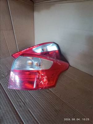 Ford Focus MK3 hátsó lámpa 
