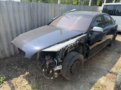Audi A6 (C6 - 4F) bontott alkatrészei