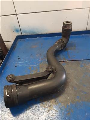 Volkswagen Touran Turbócső / Intercooler Cső