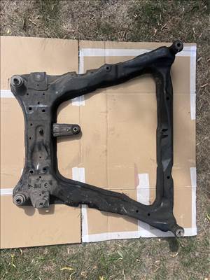 Nissan Qashqai J10 motor bölcső 