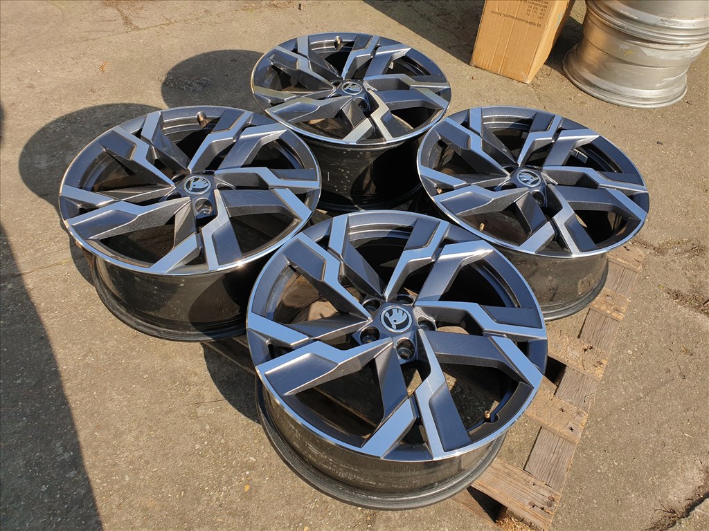 19" 5x112 Skoda 5. kép