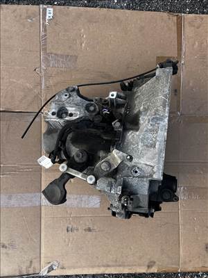 Peugeot 208 Citroen C3 1,4 HDI váltó  20cq66