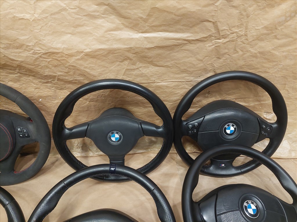 BMW 3-as sorozat E36, E46, E90, E91, E92, E93 Bmw E36, E46, E90 E91 E92 E93 kormányok, új váltó  4. kép