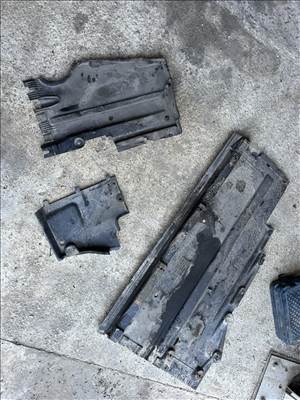 Audi A4 (B8 - 8K) Alvázvédő burkolat szett 8K0 825 215 H 8k0825202a 8k0825207b