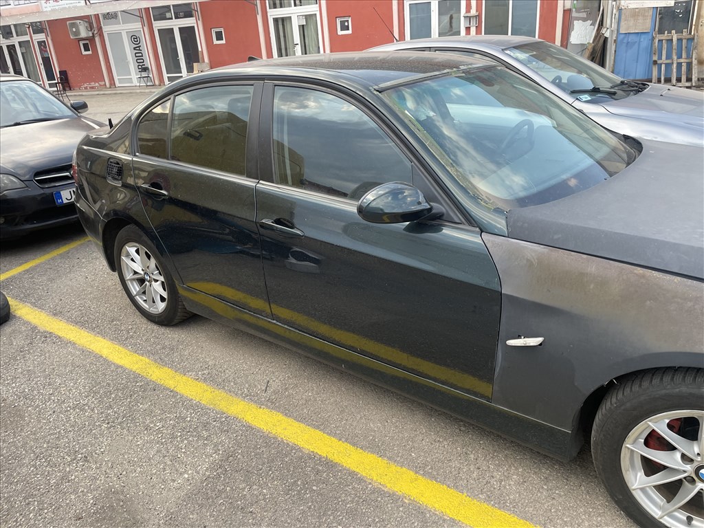 Eladó BMW 318d (1995 cm³, 122 PS) (E90, E91, E92, E93) 2. kép