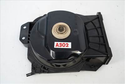 BMW 1er F20, F20LCI, F21, F21LCI, 2er F22, F22LCI, F87M2, F87M2LCI, F23, F23LCI, 3er F30, F30LCI, F80M3, F80M3LCI, F31, F31LCI, F34GT, F34GTLCI, 4er F32, F32LCI, F82M4, F82M4LCI, F33, F33LCI, F83M4, F83M4LCI, F36, F36LCI Jobb oldali mélynyomó