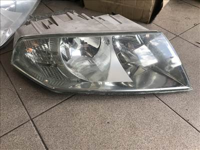 Skoda Octavia II jobb halogén fényszóró 