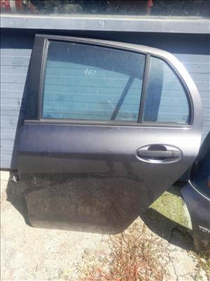 Toyota yaris xp90 bal hátsó ajtó 