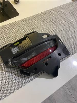 Renault Captur II jobb hatso lampa 265801655r