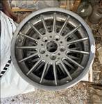  17" használt lemezfelni, rajta 225/45 újszerű nyári gumi gumi 