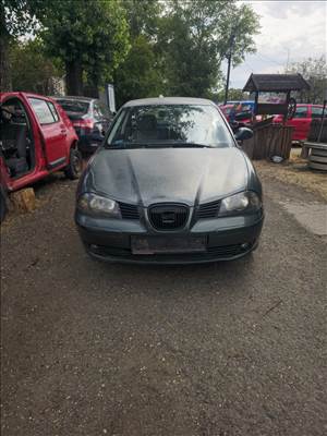 Seat Cordoba II 1.4 16V bontott alkatrészei