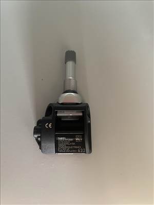 BMW IX3 TPMS szenzor  90518122507 7002214096900010