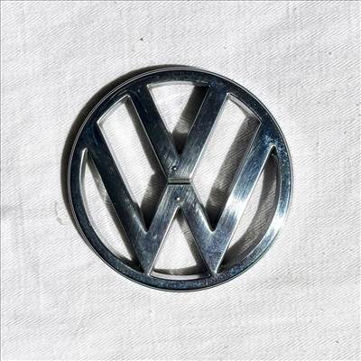 VW Golf I, VW Jetta I, VW Transporter T3, VW Passat B1 Gyári VW króm hűtőrács embléma (95 mm)