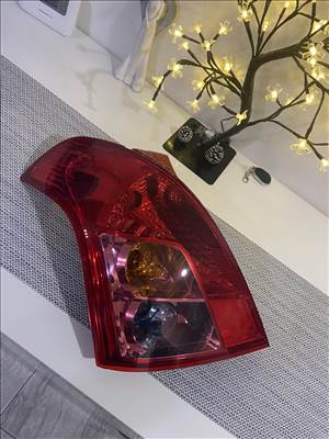 Suzuki Swift IV bal hatso lampa