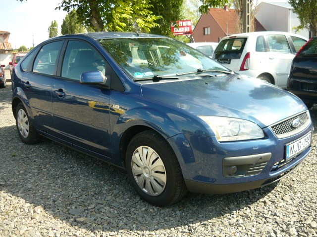 Eladó Ford Focus 1.6 16V (1596 cm³, 100 PS) 2. kép