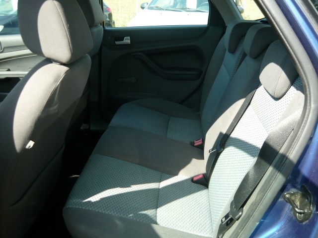 Eladó Ford Focus 1.6 16V (1596 cm³, 100 PS) 11. kép