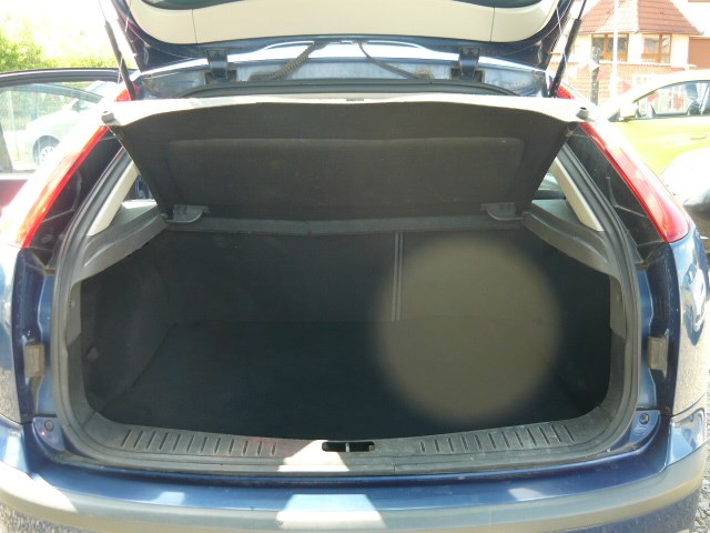 Eladó Ford Focus 1.6 16V (1596 cm³, 100 PS) 12. kép