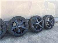  5x112 lyukosztású 20" újszerű (gyári felni) alufelni, rajta 275/50 újszerű Pirelli téli gumi 