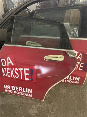 B Mercedes ajtó 