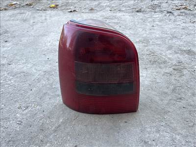 Audi A4 (B5 - 8D) Bal hátsó lámpa 